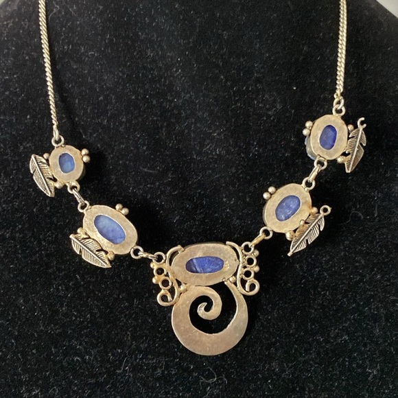 Silver and blue druzy stone necklace - Picture 10 of 16